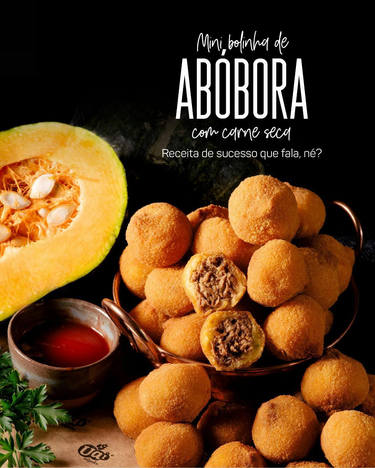 Mini bolinho de abobora c carne seca